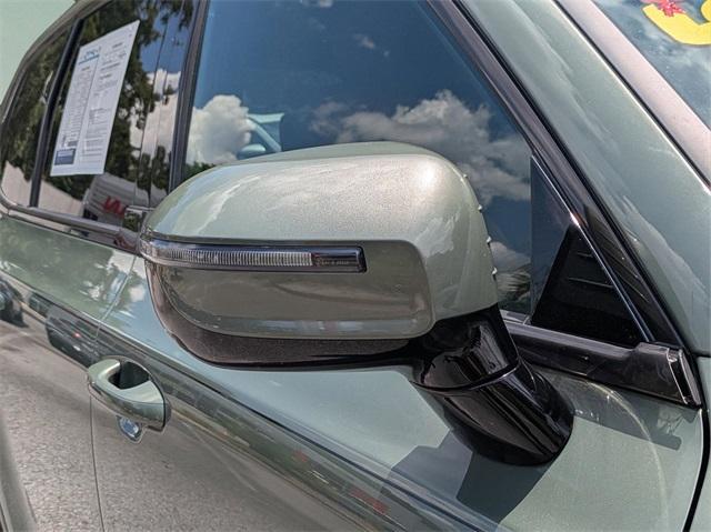 Photo of 2024 Jungle Green Kia Telluride