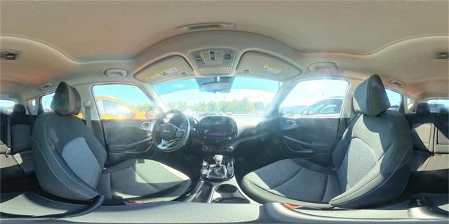 Photo of 2024 Snow White Pearl Kia Soul