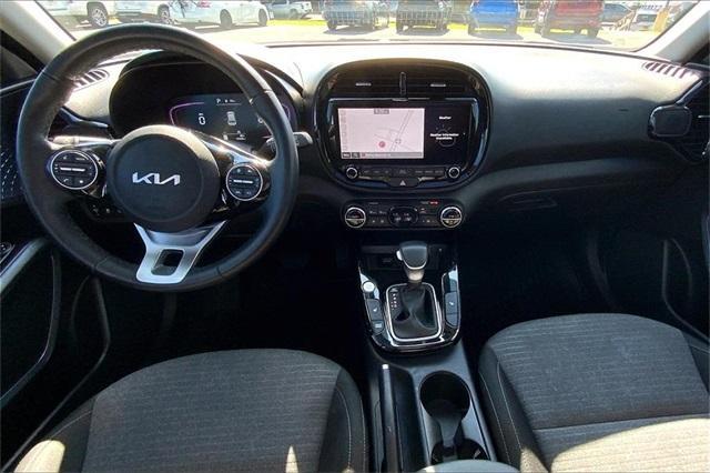 Photo of 2024 Snow White Pearl Kia Soul
