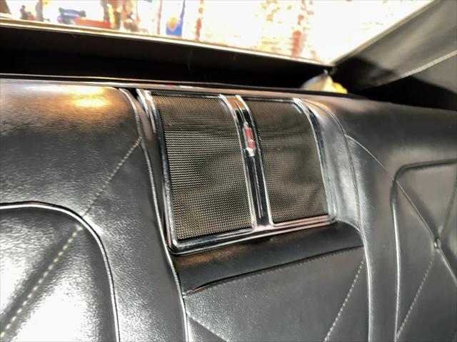 Photo of 1966 White Oldsmobile Ninety-Eight