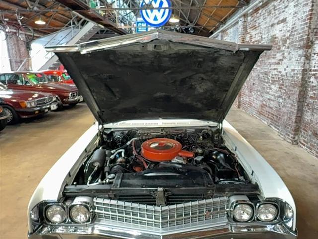 Photo of 1966 White Oldsmobile Ninety-Eight