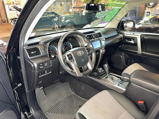 Photo of 2014 Black Toyota 4Runner
