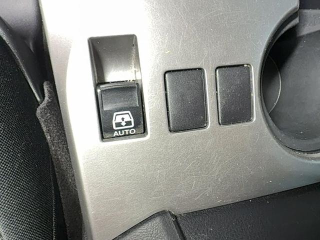 Photo of 2014 Black Toyota 4Runner