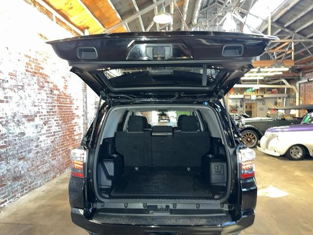Photo of 2014 Black Toyota 4Runner