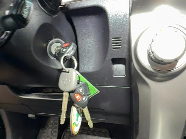 Photo of 2014 Black Toyota 4Runner