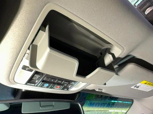 Photo of 2014 Crystal Black Pearl Acura RLX