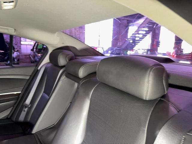 Photo of 2014 Crystal Black Pearl Acura RLX