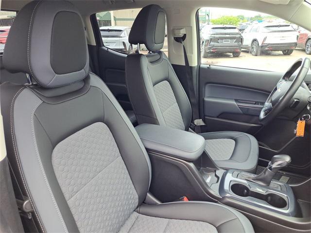 Photo of 2022 Summit White Chevrolet Colorado