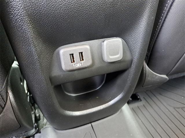 Photo of 2022 Summit White Chevrolet Colorado