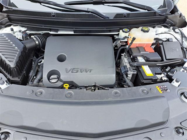 Photo of 2024 White Frost Tricoat Buick Enclave