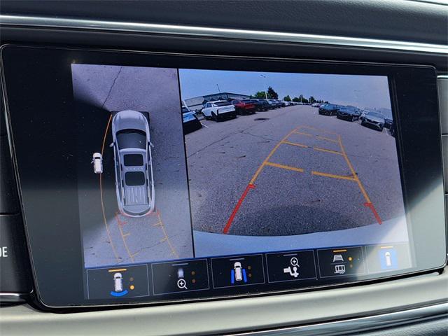 Photo of 2024 White Frost Tricoat Buick Enclave