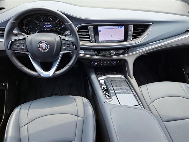 Photo of 2024 White Frost Tricoat Buick Enclave