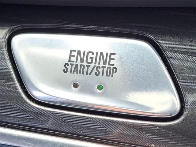 Photo of 2024 White Frost Tricoat Buick Enclave