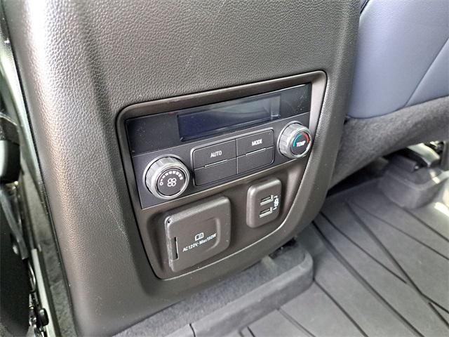 Photo of 2024 White Frost Tricoat Buick Enclave