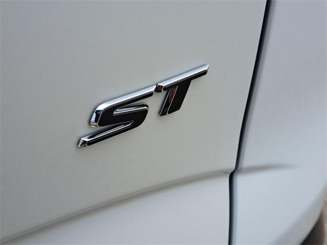 Photo of 2024 White Frost Tricoat Buick Enclave