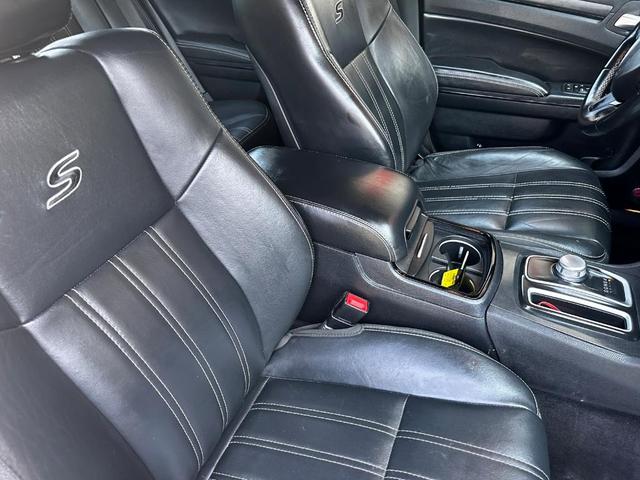 Photo of 2015 Granite Crystal Clearcoat Metallic Chrysler 300