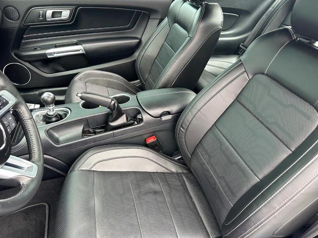 Photo of 2022 Grabber Blue Ford Mustang