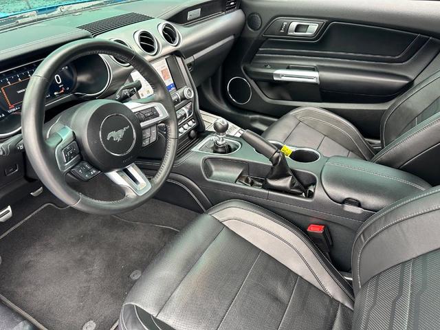 Photo of 2022 Grabber Blue Ford Mustang