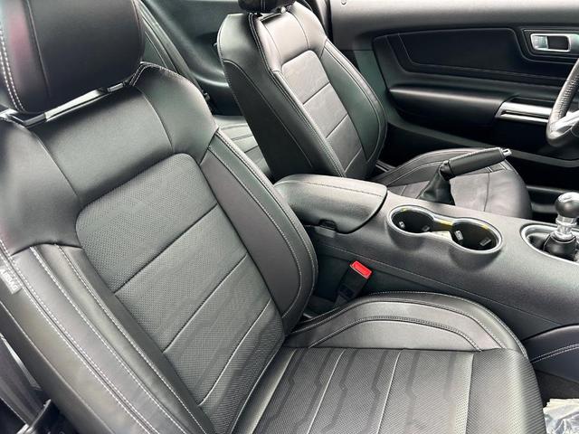 Photo of 2022 Grabber Blue Ford Mustang