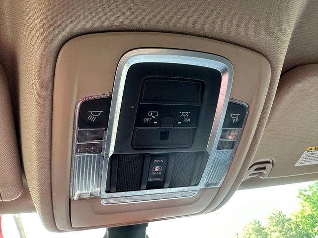 Photo of 2019 Diamond Black RAM 1500