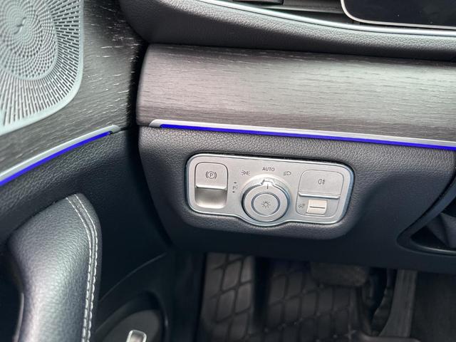 Photo of 2020 Silver Mercedes-Benz GLE 350