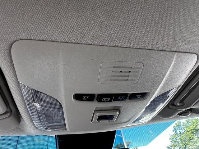 Photo of 2022 Gray Toyota Corolla