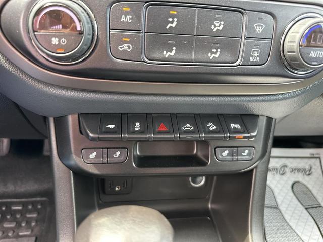Photo of 2022 Black Chevrolet Colorado