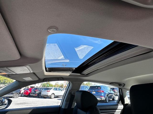Photo of 2018 White Honda Accord