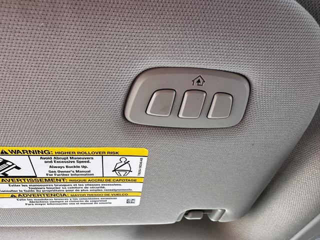 Photo of 2021 White Metallic Ford Expedition Max
