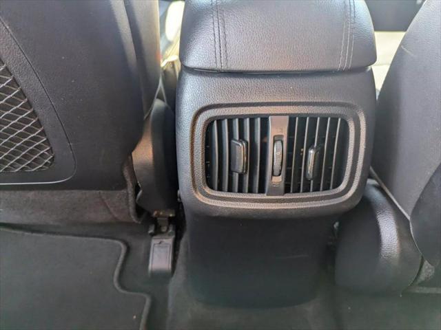 Photo of 2016 Mineral Silver Kia Sportage