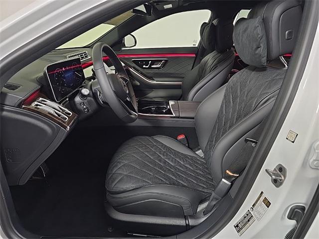 Photo of 2025 White Mercedes-Benz S-Class