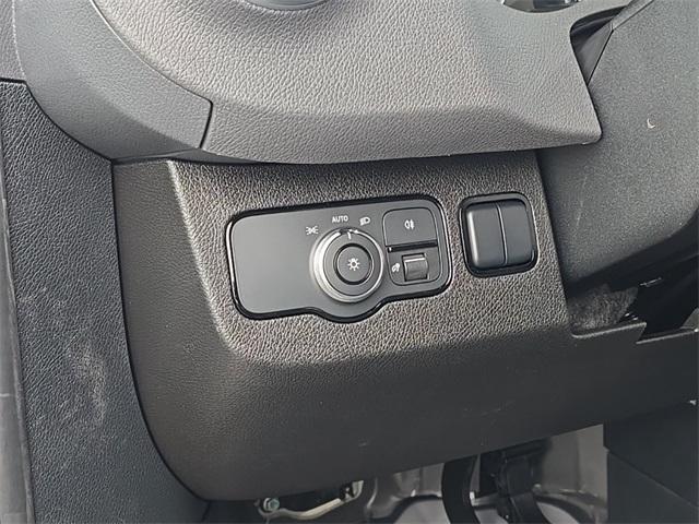 Photo of 2025 Arctic White Mercedes-Benz Sprinter 2500