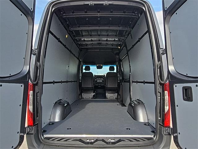 Photo of 2025 Selenite Grey Metallic Mercedes-Benz Sprinter 2500