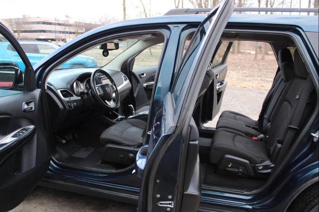 Photo of 2013 Blue Dodge Journey