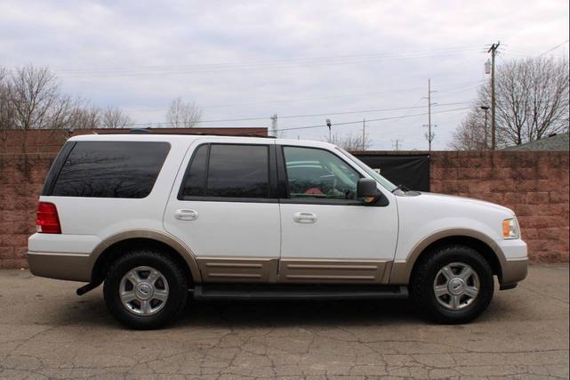 Photo of 2003 Oxford White Clearcoat Ford Expedition