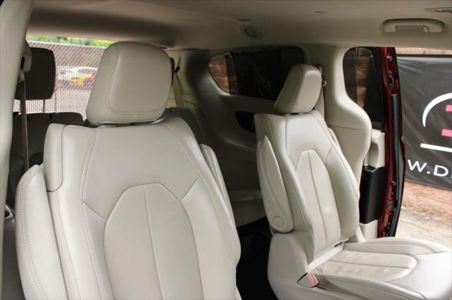Photo of 2021 Velvet Red Pearlcoat Chrysler Pacifica Hybrid