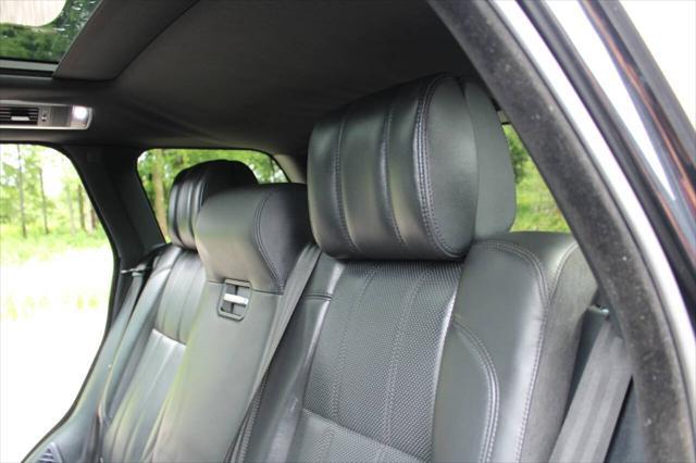 Photo of 2014 Black Land Rover Range Rover