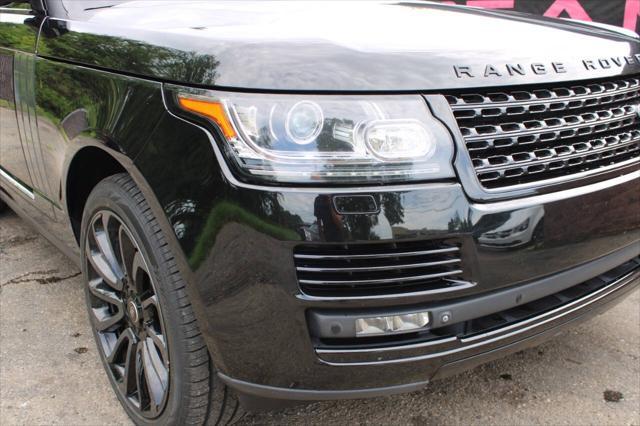 Photo of 2014 Black Land Rover Range Rover