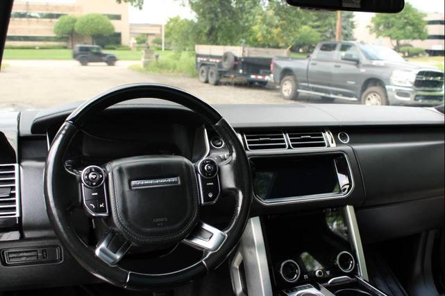 Photo of 2014 Black Land Rover Range Rover