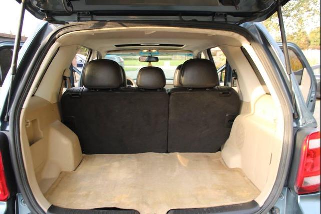 Photo of 2012 Blue Ford Escape