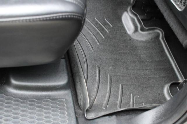 Photo of 2014 Gray Dodge Durango