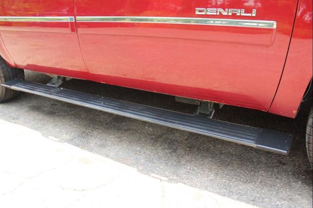 Photo of 2009 Red Jewel Tintcoat GMC Yukon XL