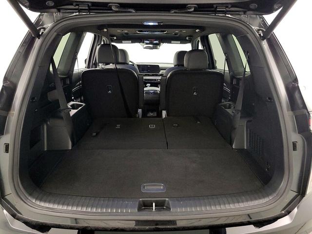 Photo of 2025 Black Kia Telluride