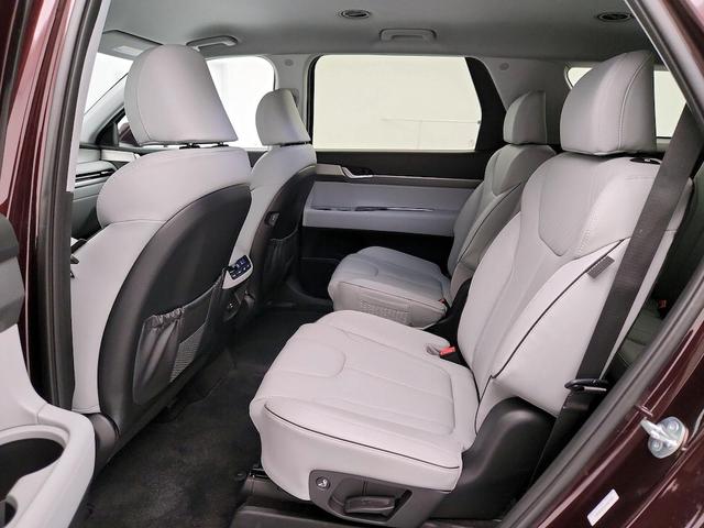 Photo of 2025 Burgundy Hyundai PALISADE
