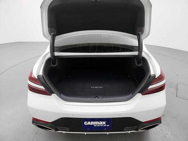 Photo of 2022 White Genesis G70