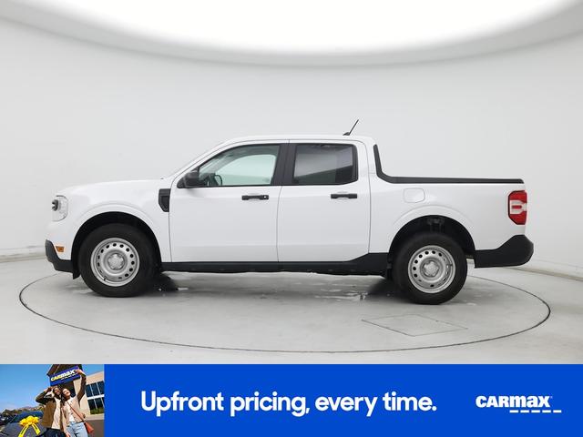 Photo of 2024 White Ford Maverick