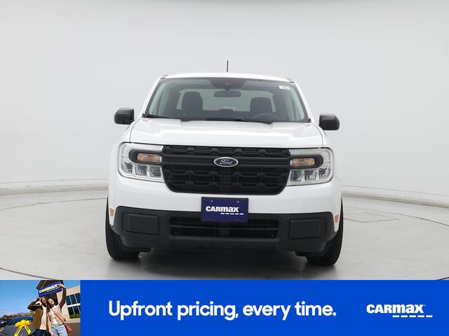 Photo of 2024 White Ford Maverick