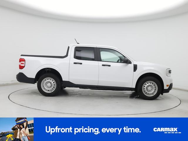 Photo of 2024 White Ford Maverick
