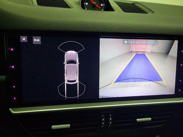 Photo of 2020 White Porsche Cayenne