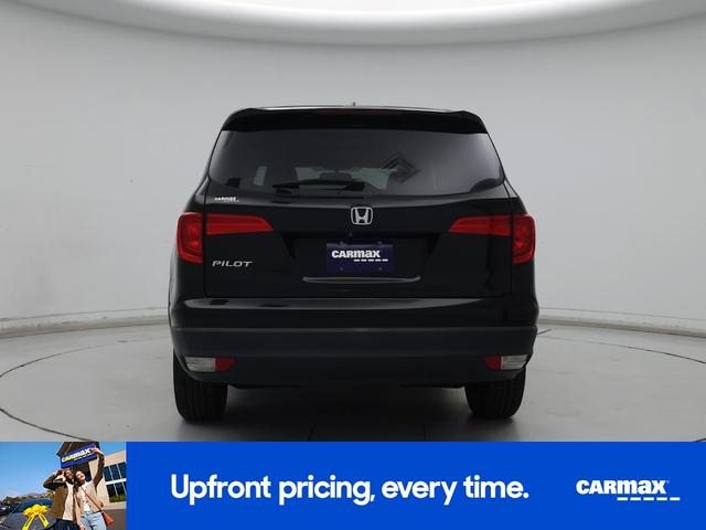 Photo of 2017 Black Honda Pilot